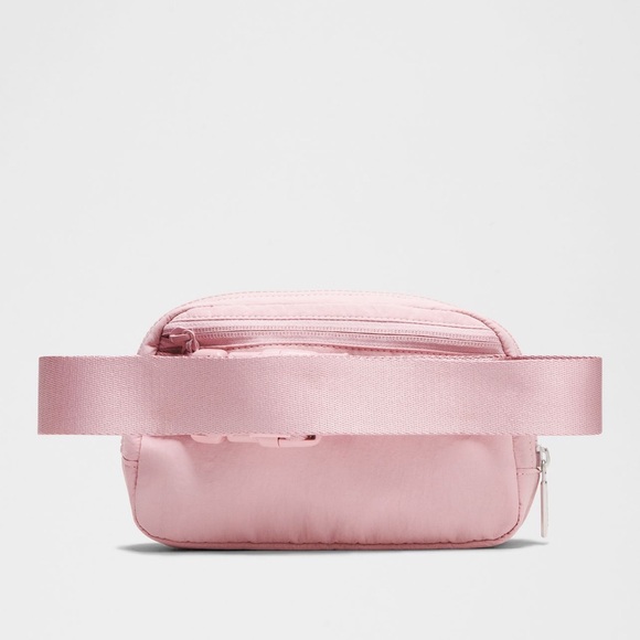 New With Tags Lululemon Everywhere Belt Bag Pink Haze - Picture 2 of 5
